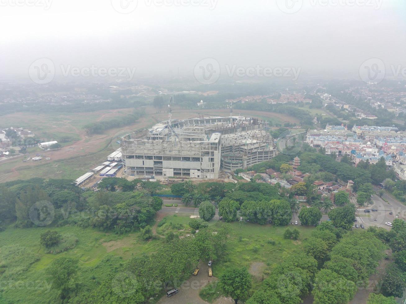 aerial view of the construction process of a shopping center in the middle of the city. photo