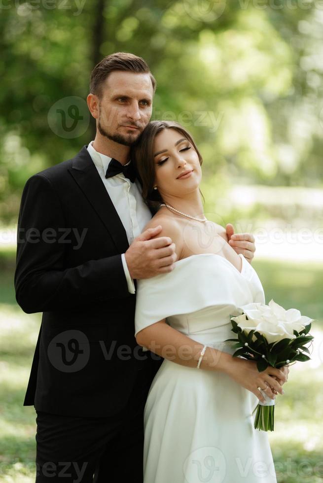 the first meeting of the bride and groom photo
