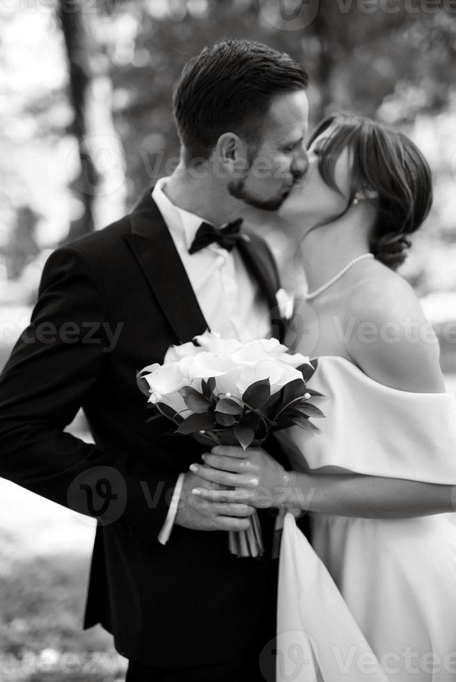 the first meeting of the bride and groom photo