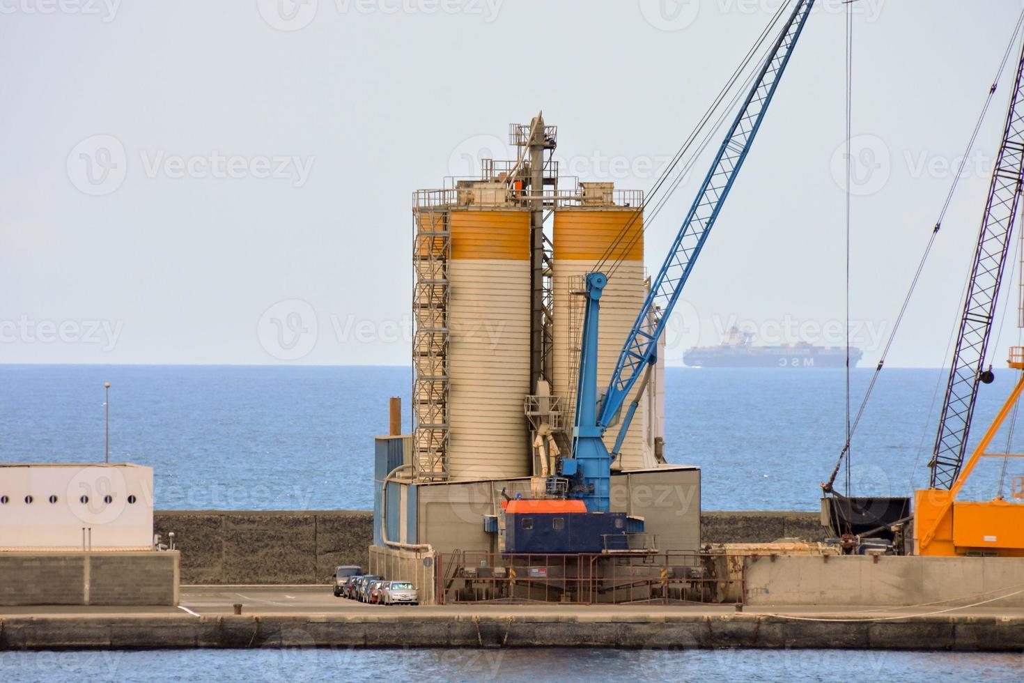 Loading freight at the port photo
