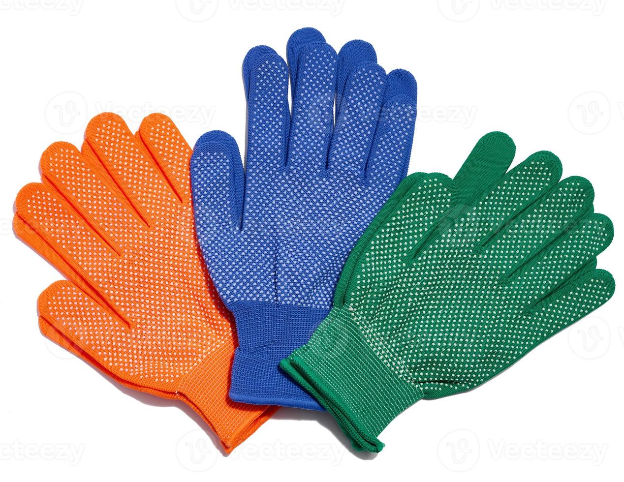 textil trabajo guantes en un blanco antecedentes. protector ropa para manual trabajadores, parte superior ver foto