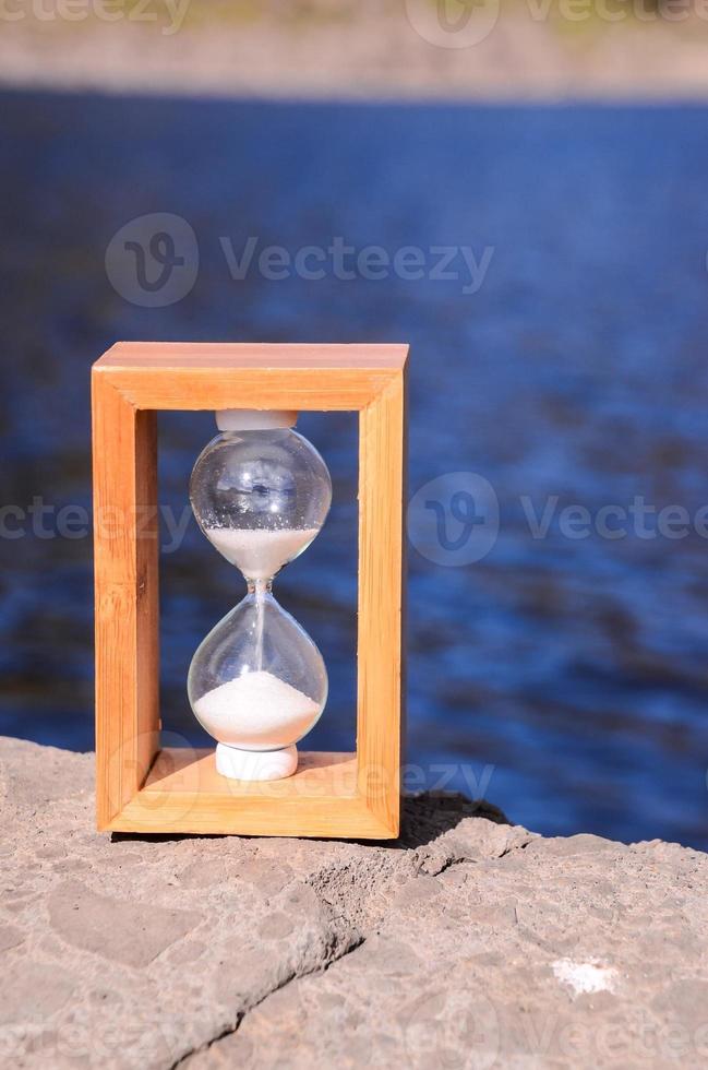 Sand hourglass clock 21584305 Stock Photo at Vecteezy