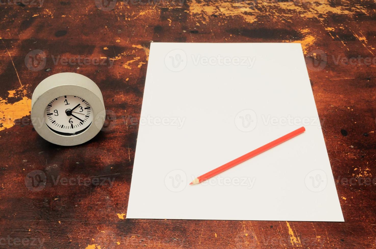 Paper and office supplies photo