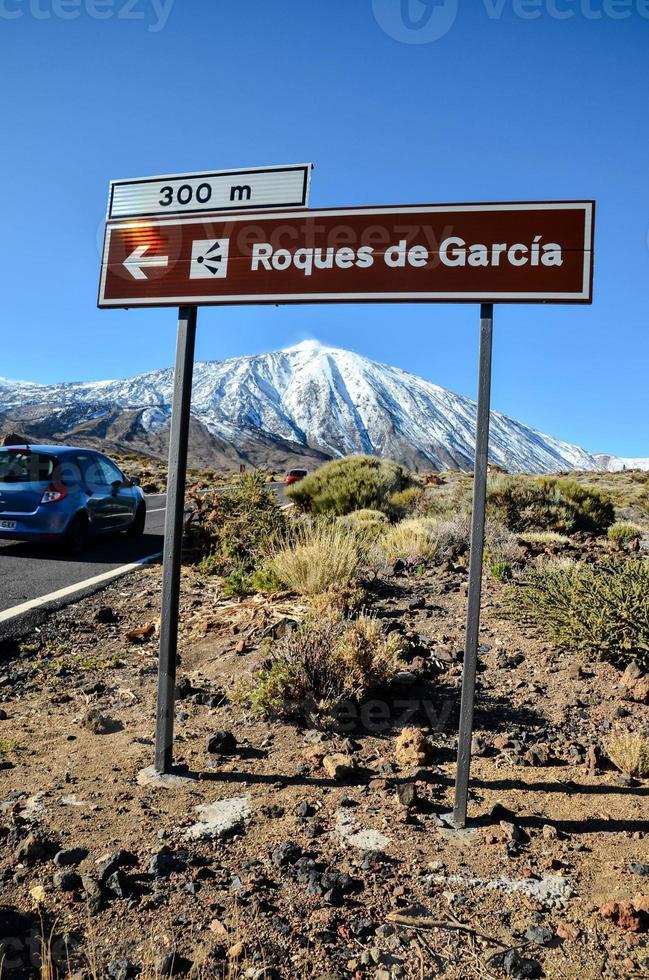 firmar en el la carretera foto