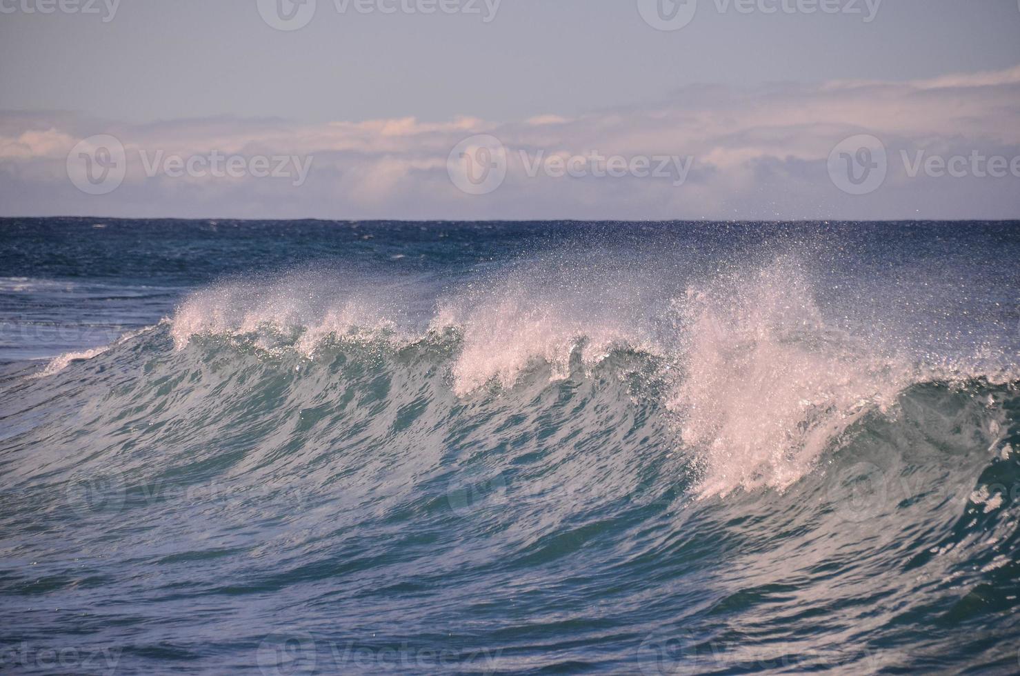 Huge sea waves photo