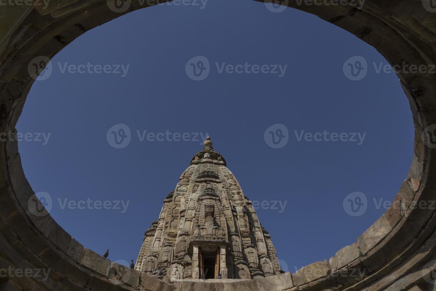 antiguo durgabari templo en amer ciudad en India foto