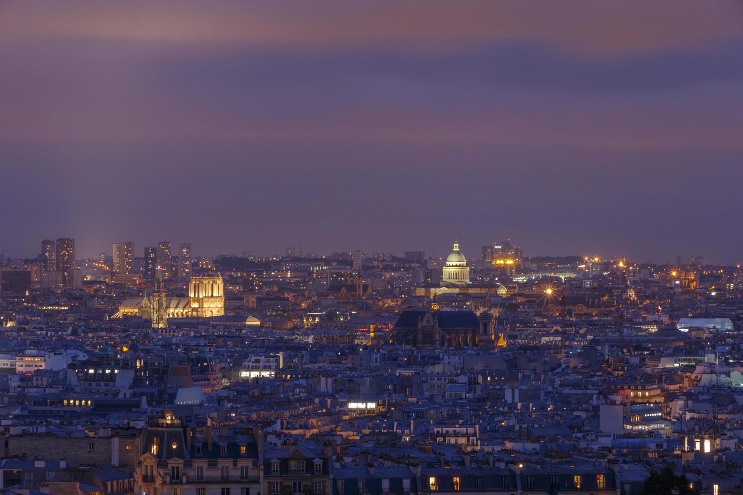 ver en París desde Montmartre a noche foto