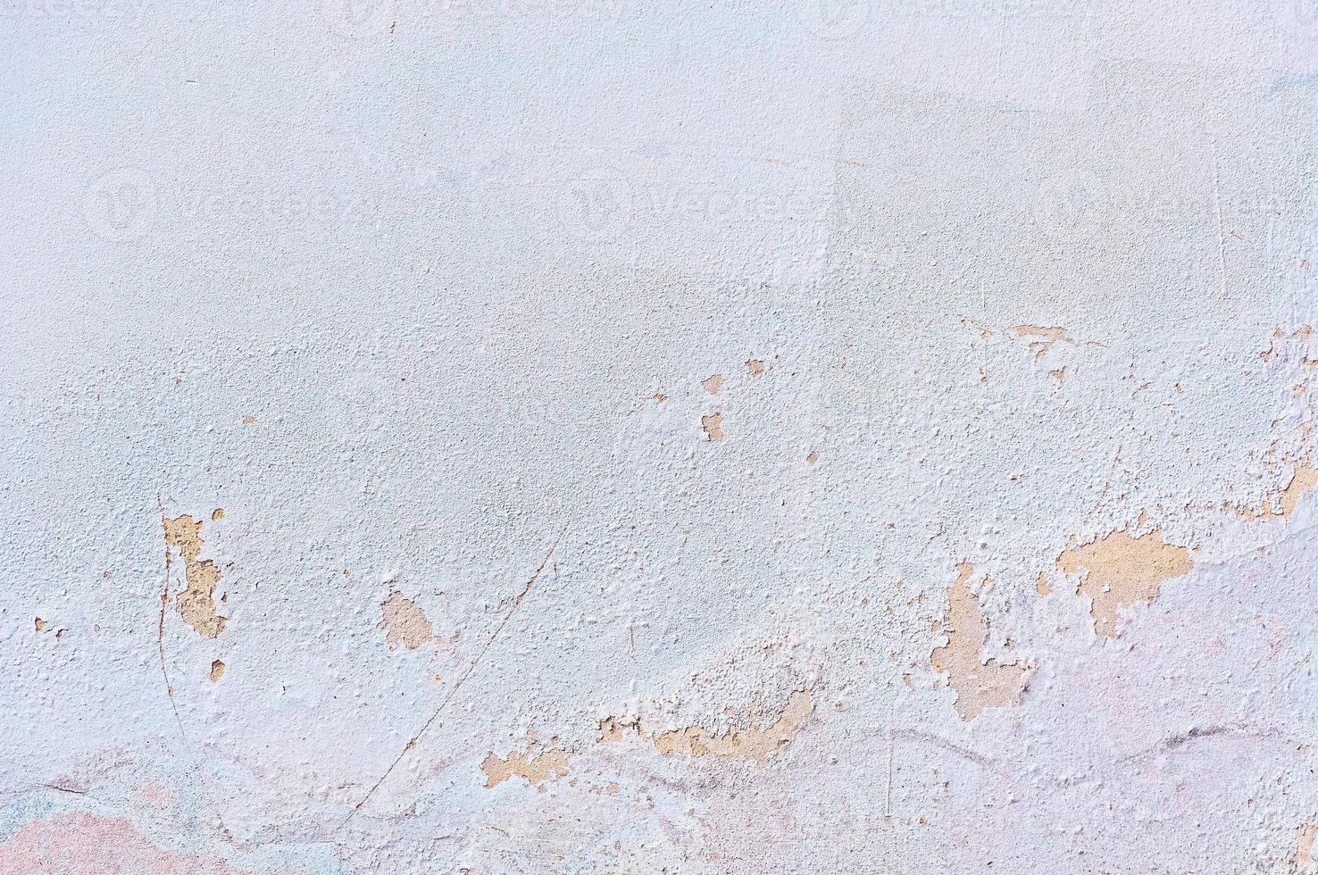 Grungy wall with large crack cement floor texture,cement large crack photo