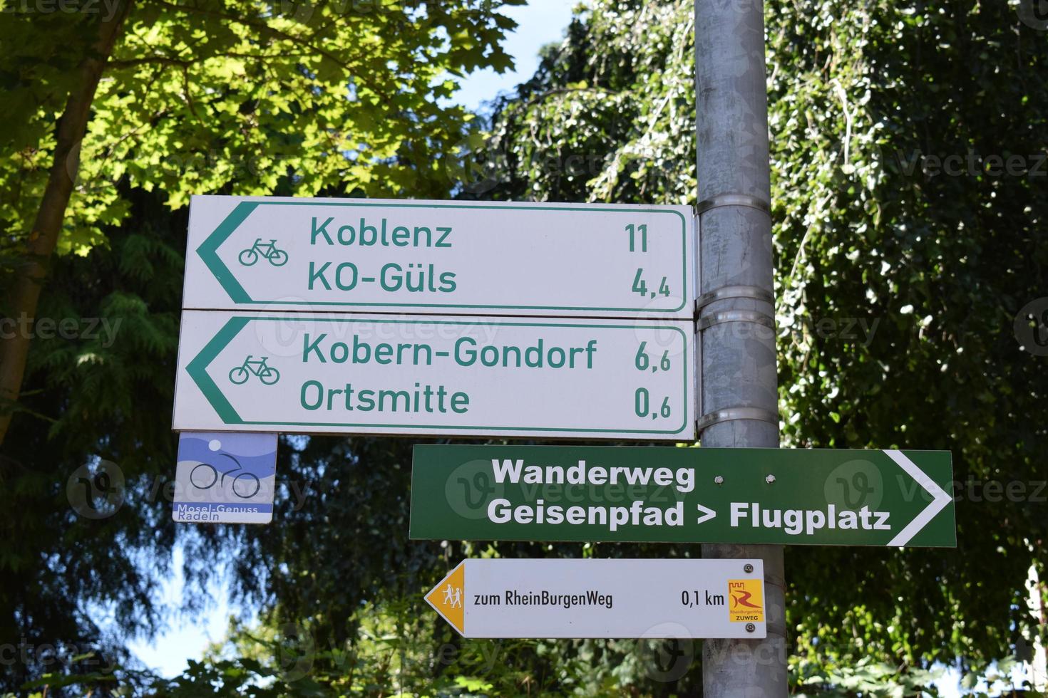 Traffic Sign to places in Mosel valley photo