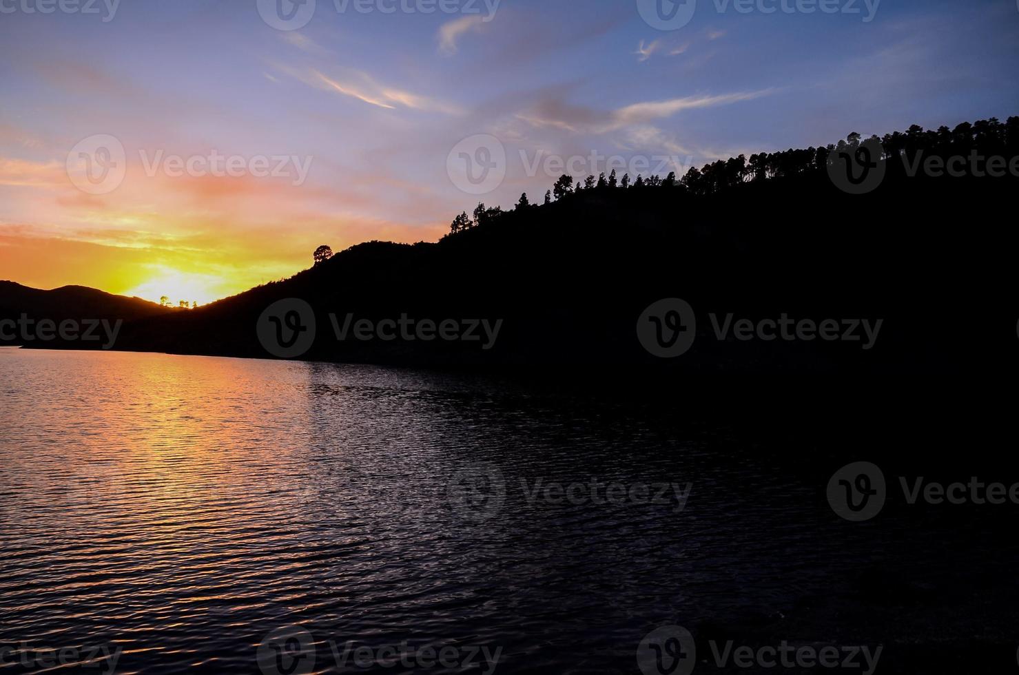 hermosa vista del atardecer foto