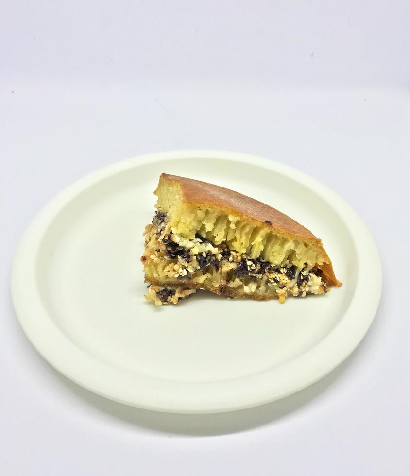 indonesio postre, sésamo frijol queso chocolate martabak foto