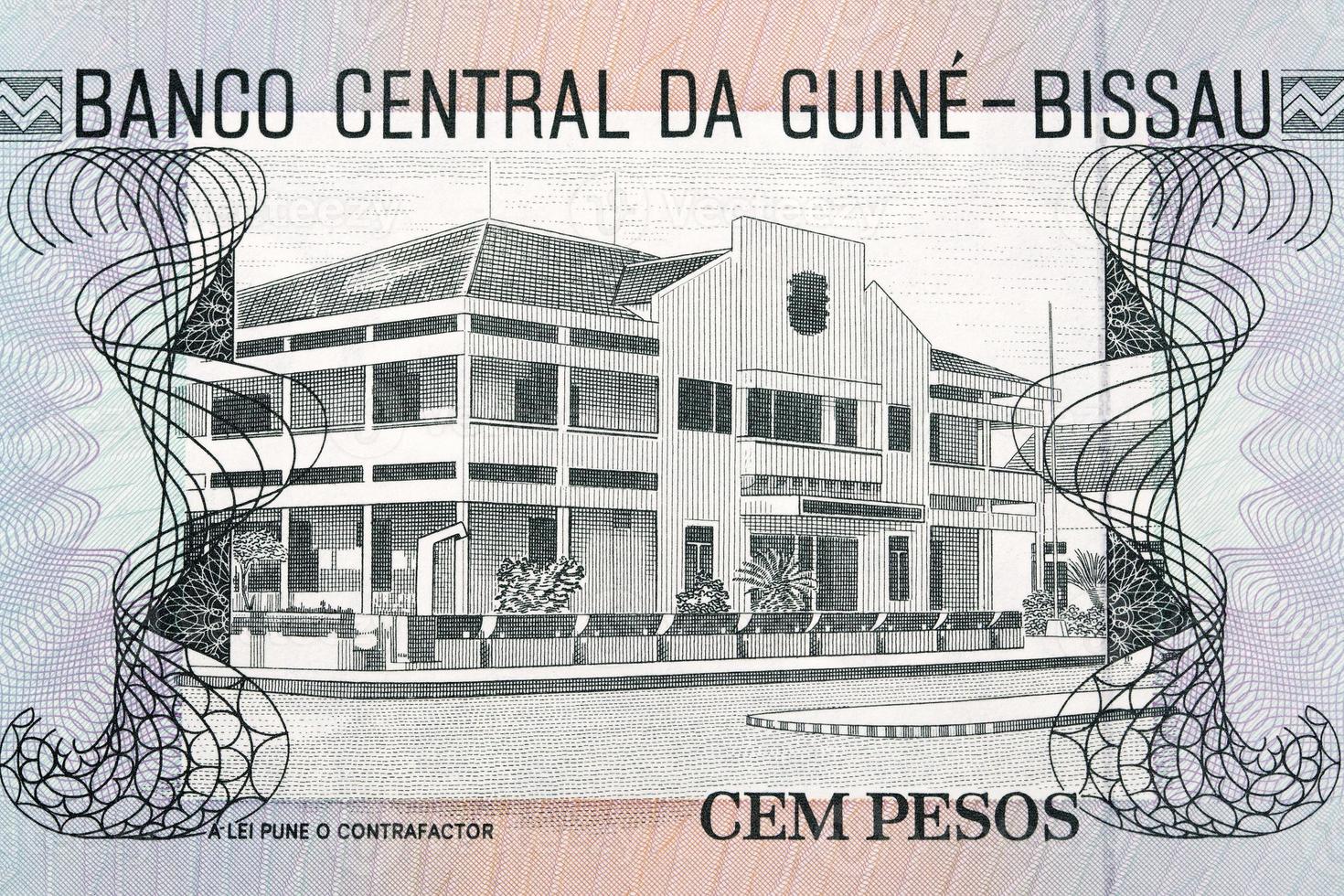 central banco edificio en Bissau desde guinea-bissau peso foto