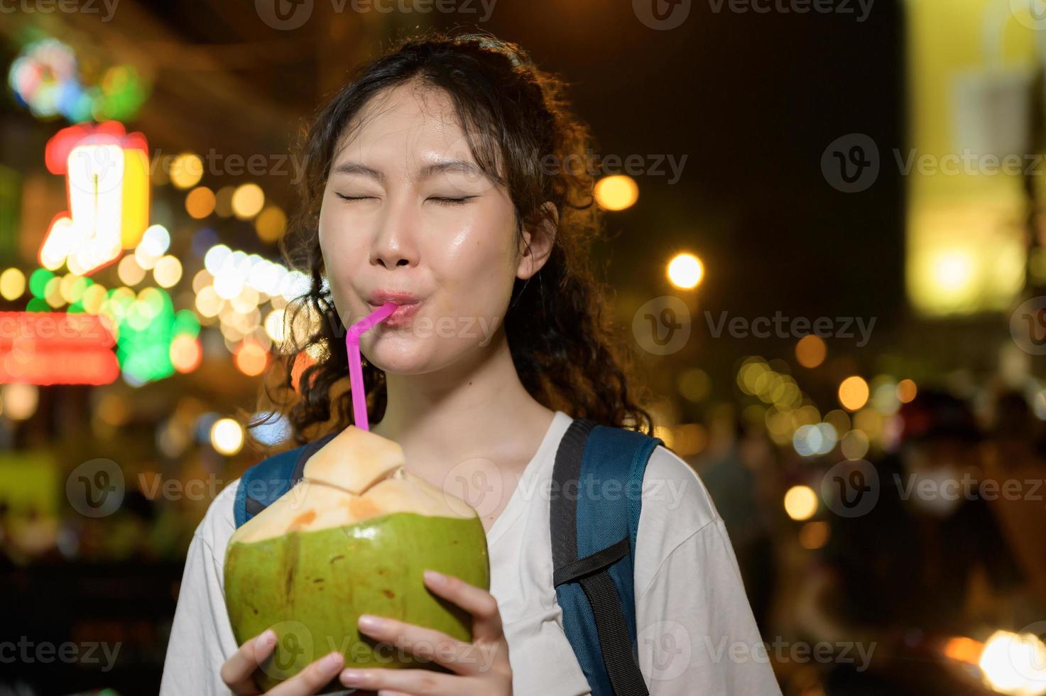 woman traveler visiting in Bangkok, Tourist with backpack and hat  sightseeing in Chatuchak Weekend Market, landmark and popular attractions  in Bangkok, Thailand. Travel in Southeast Asia concept 21601287 Stock Photo  at Vecteezy