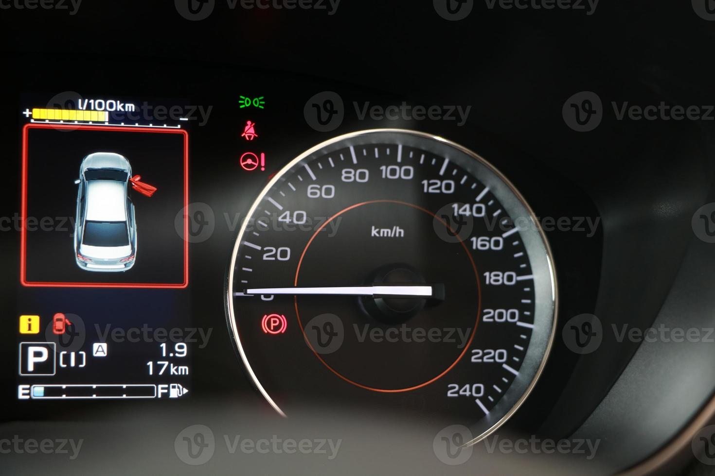 Operation warning lights and speedometer in the dashboard 21698837