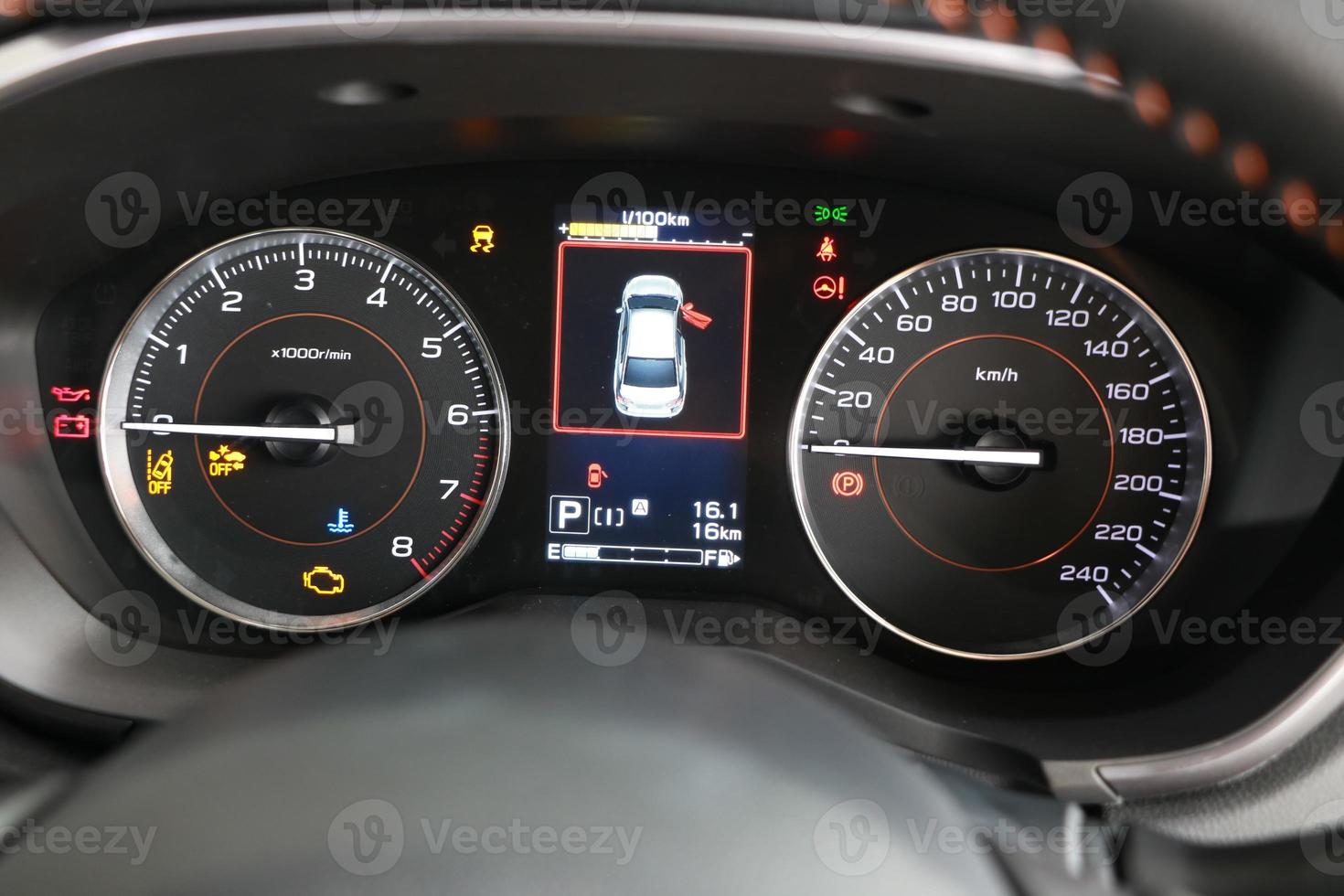 Operation warning lights and speedometer in the dashboard 21698844