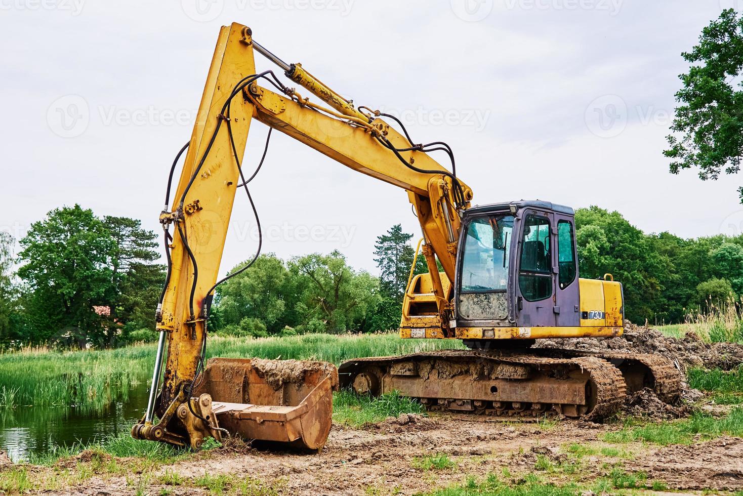 excavadora en obra foto