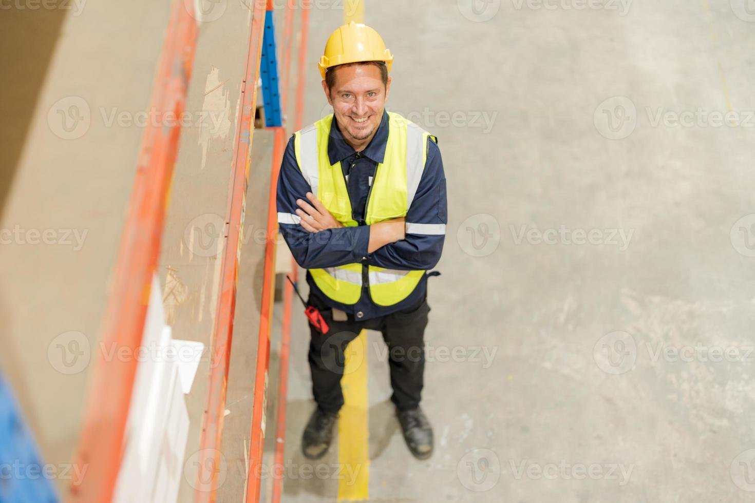 masculino empleados haciendo varios gestos foto