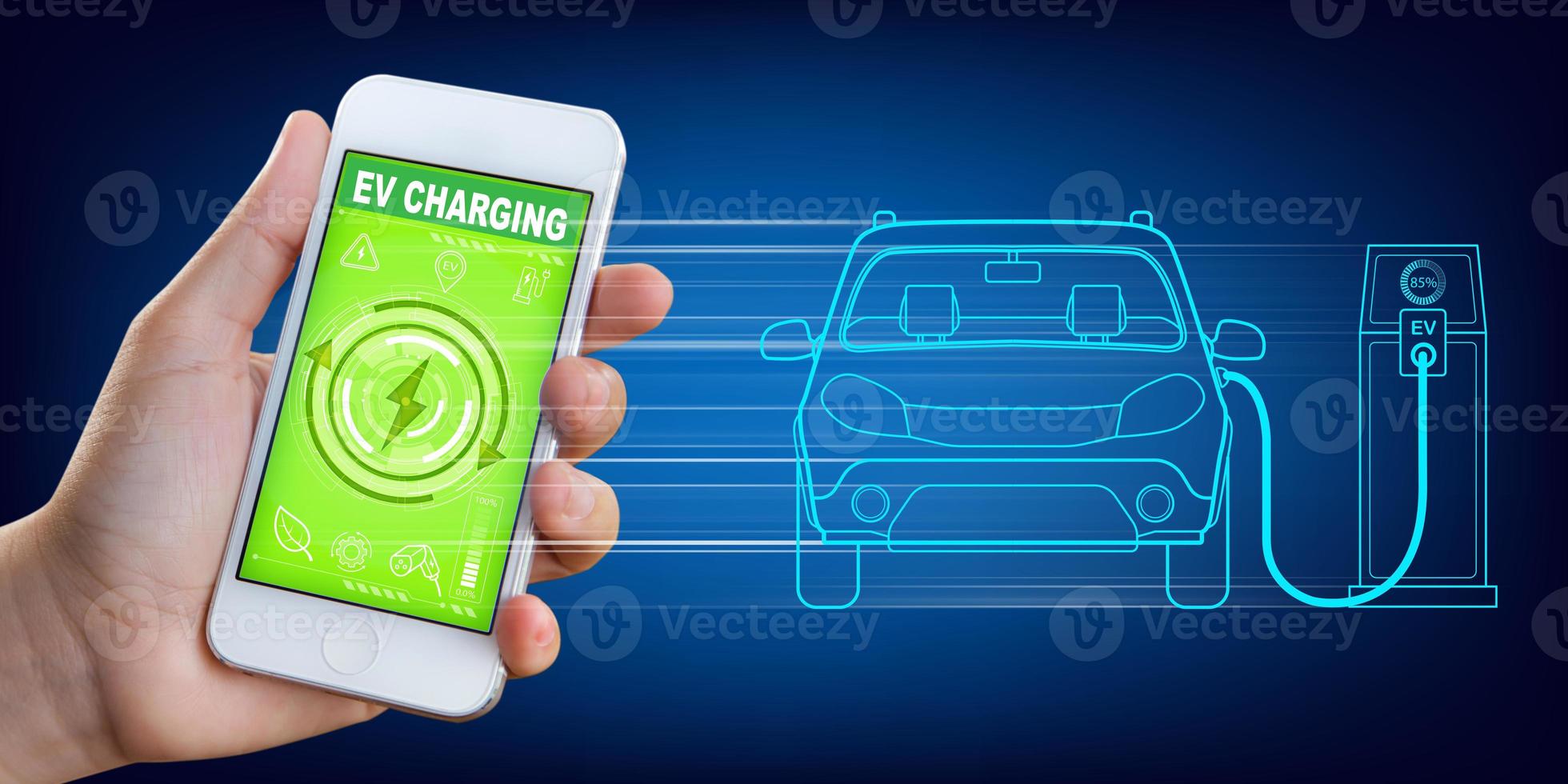 Electric car charging station, Charging electric vehicles with mobile apps 21809007 Stock Photo