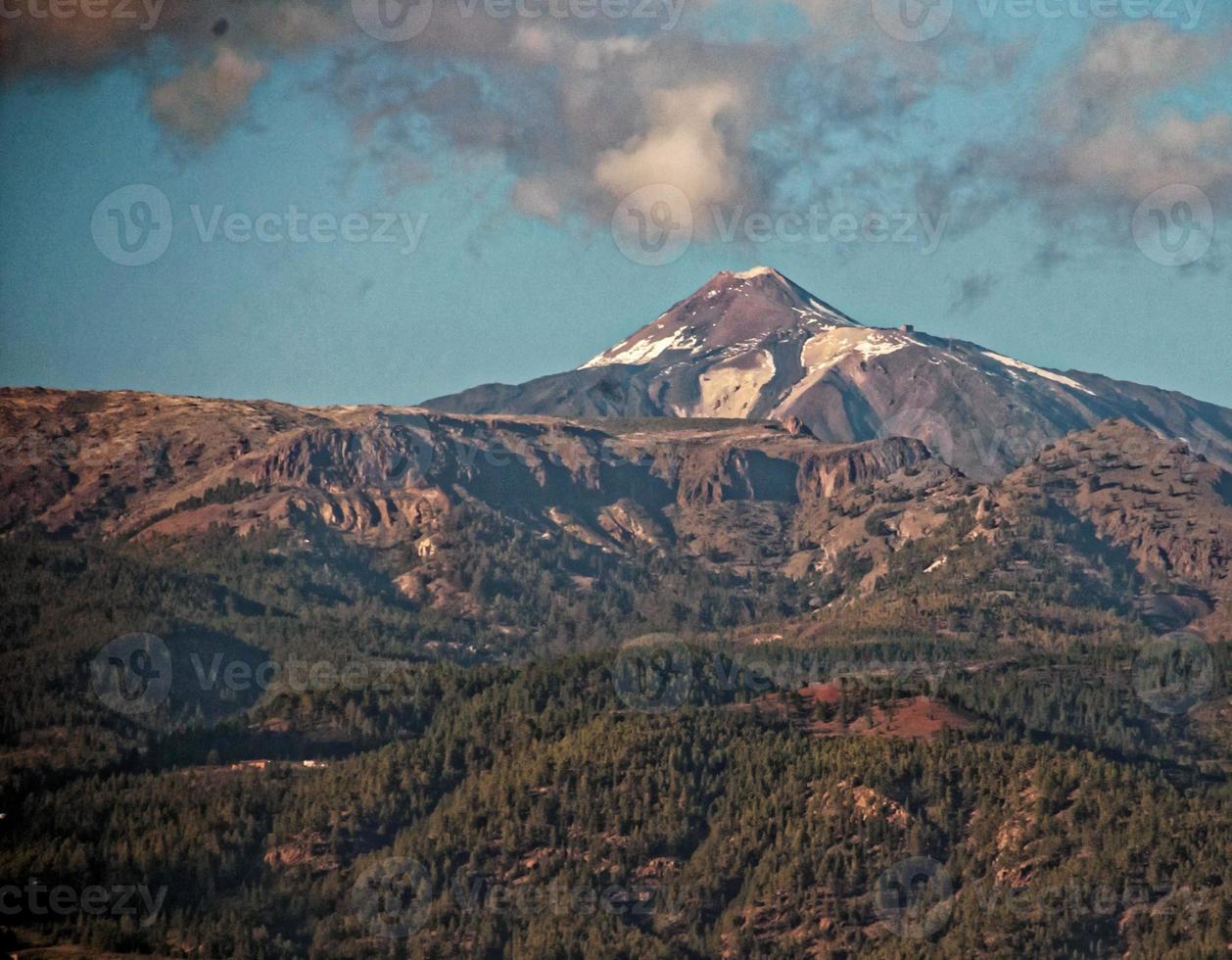 paisaje escénico de montaña foto