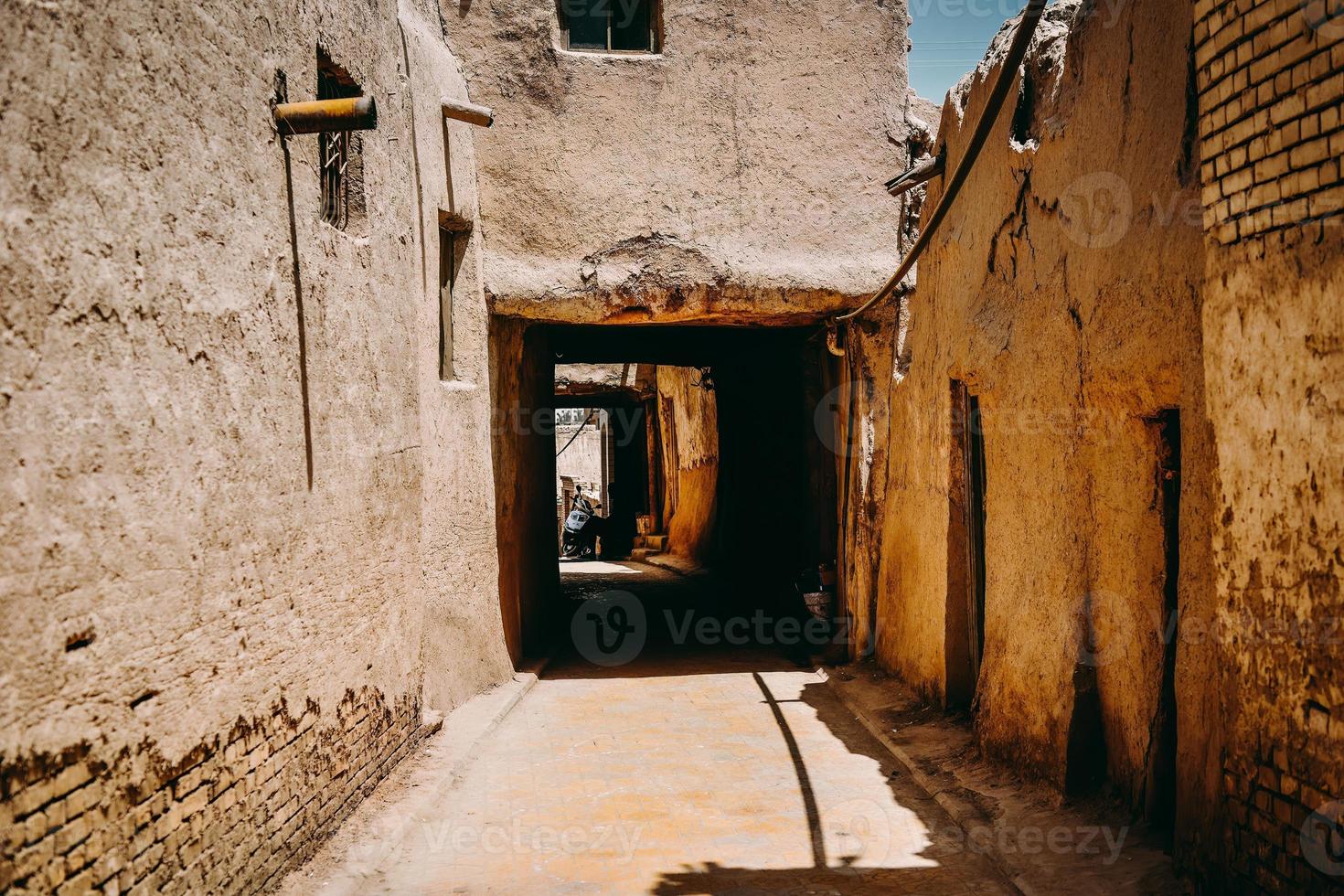 el arruinado y de larga data gente casas en ritmo en kashgar, Xinjiang foto