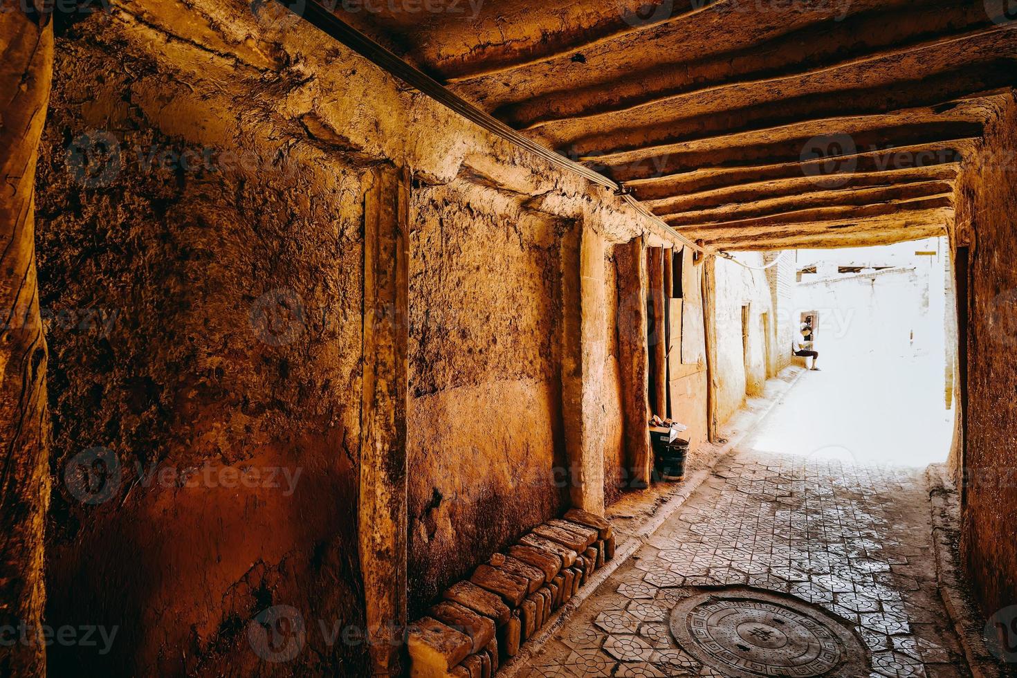 The dilapidated and long-standing Folk Houses on Hathpace in Kashgar, Xinjiang photo