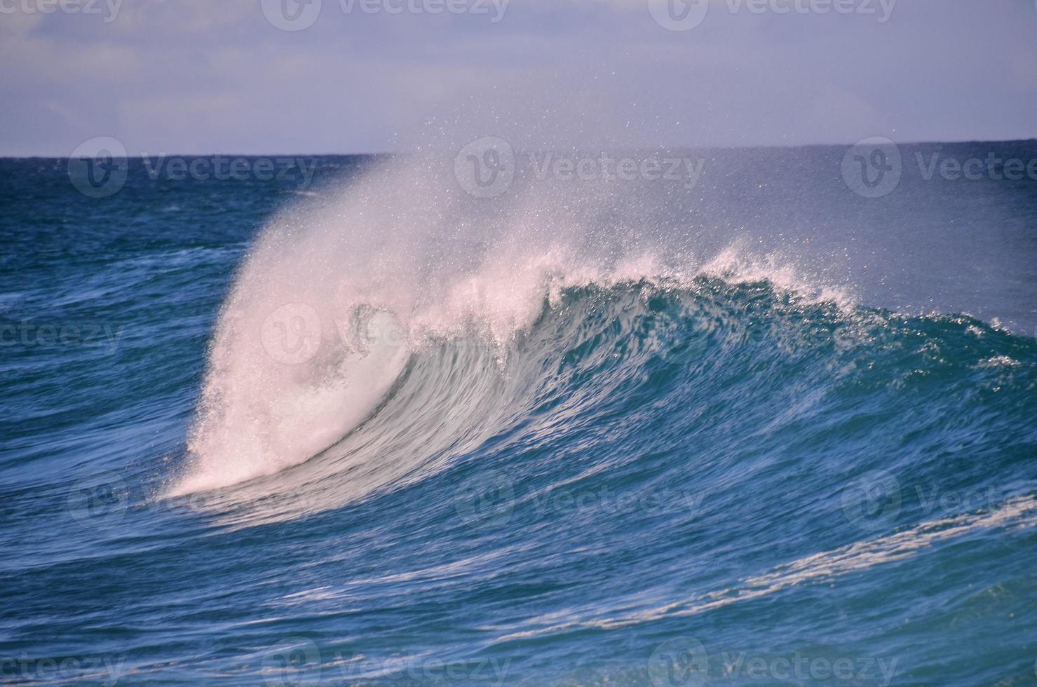 Huge sea waves photo