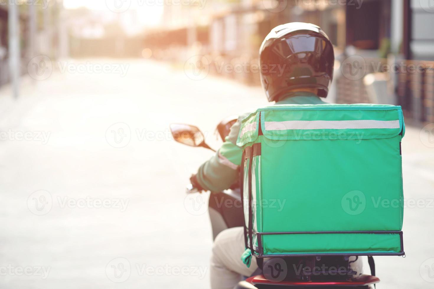 green rider Ready for fast food delivery with online applications photo