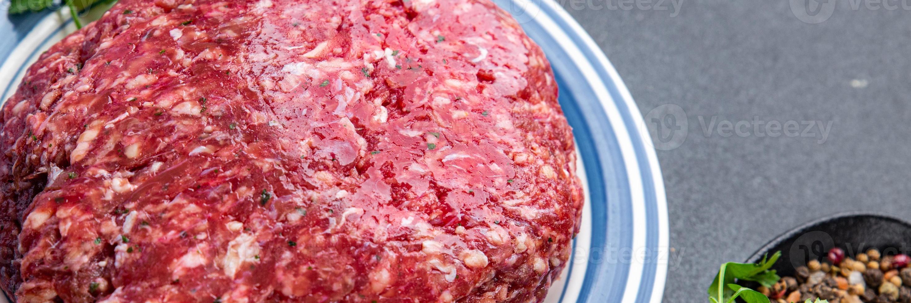 raw beef minced meat ground meat fresh ready to cook meal food snack on the table copy space food photo