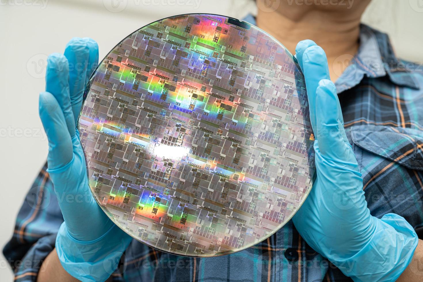 Silicon wafer for manufacturing semiconductor of integrated circuit. photo