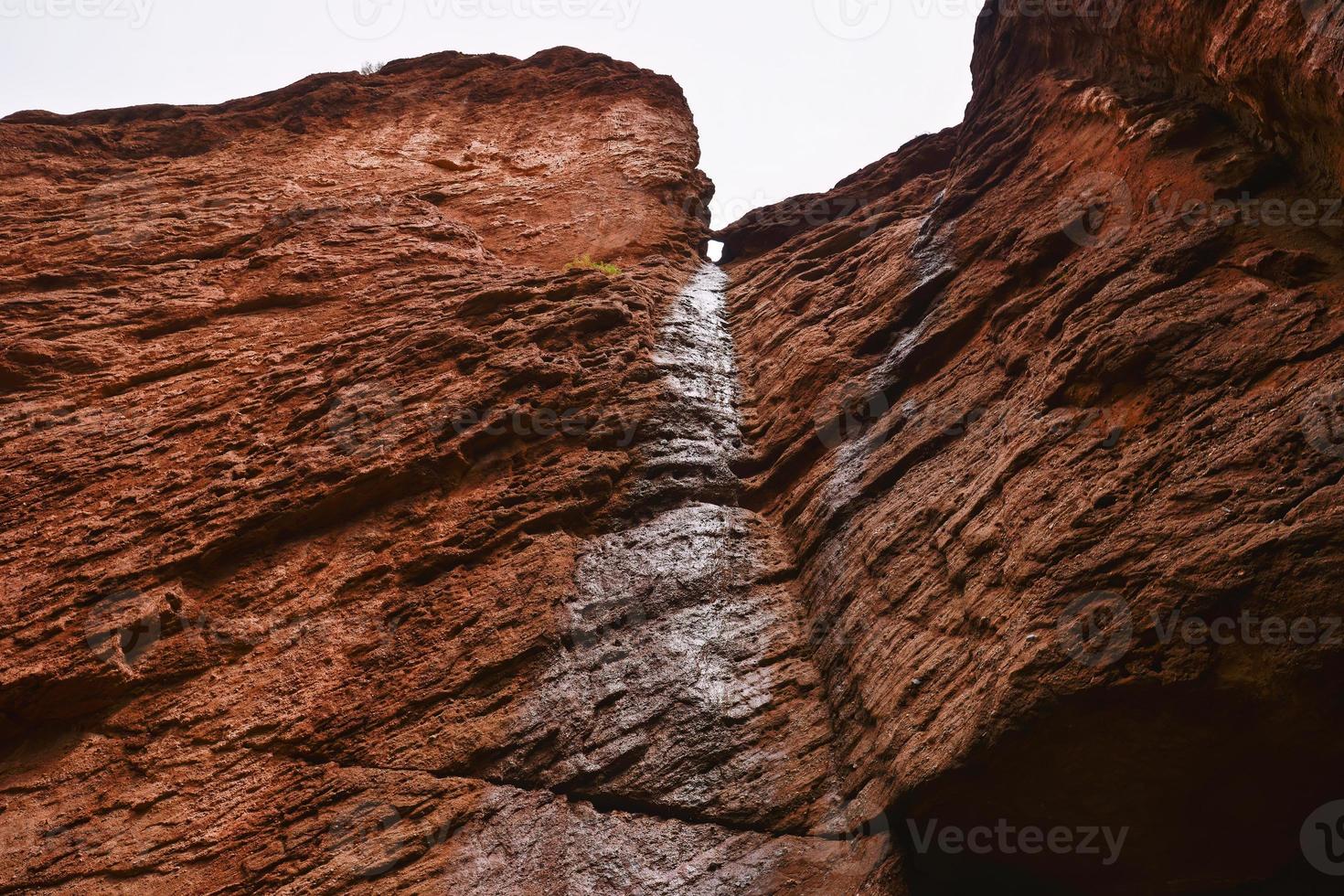 The Mysterious Grand Canyon of Tianshan Mountains photo