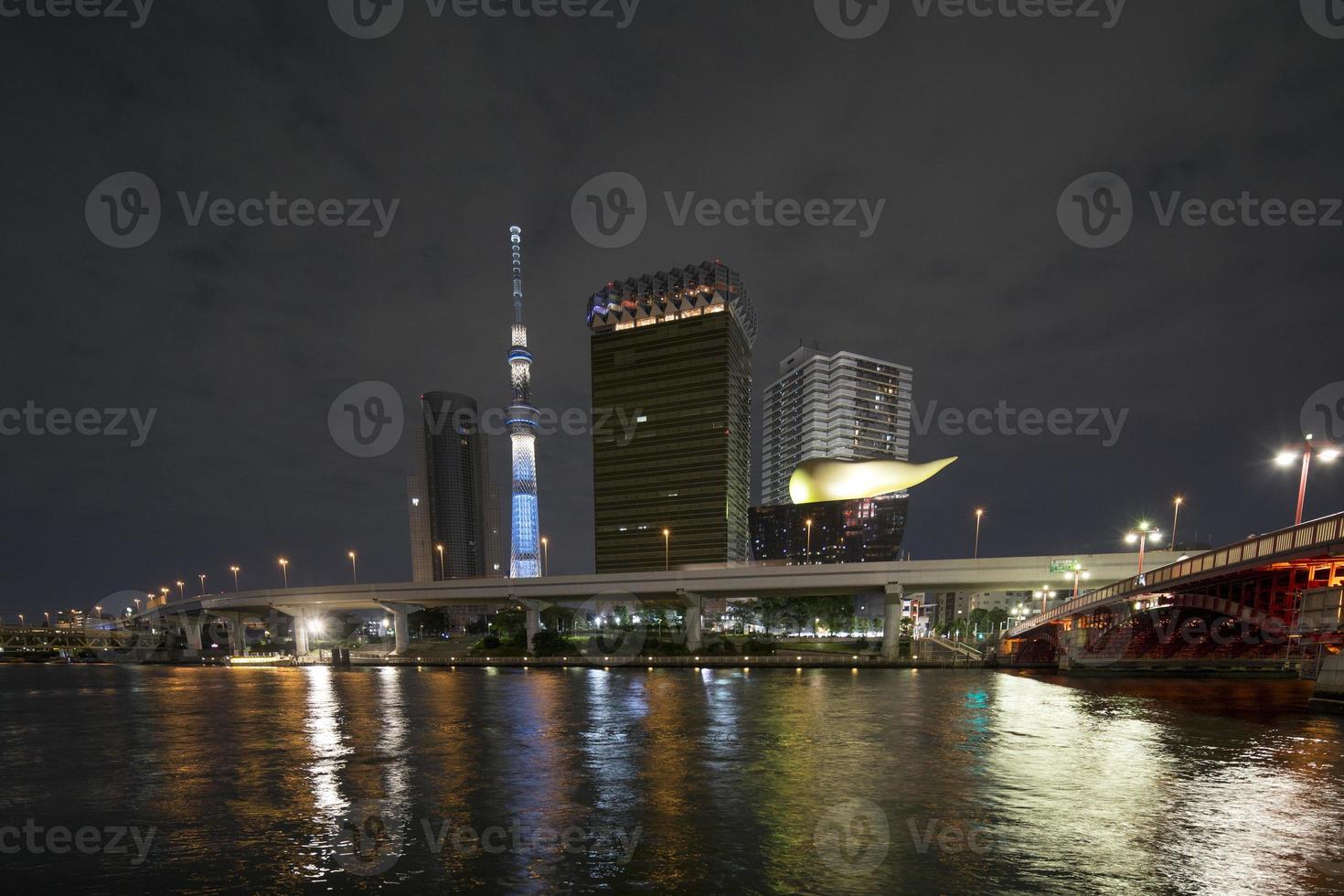 sky tree tokyo skyline photo