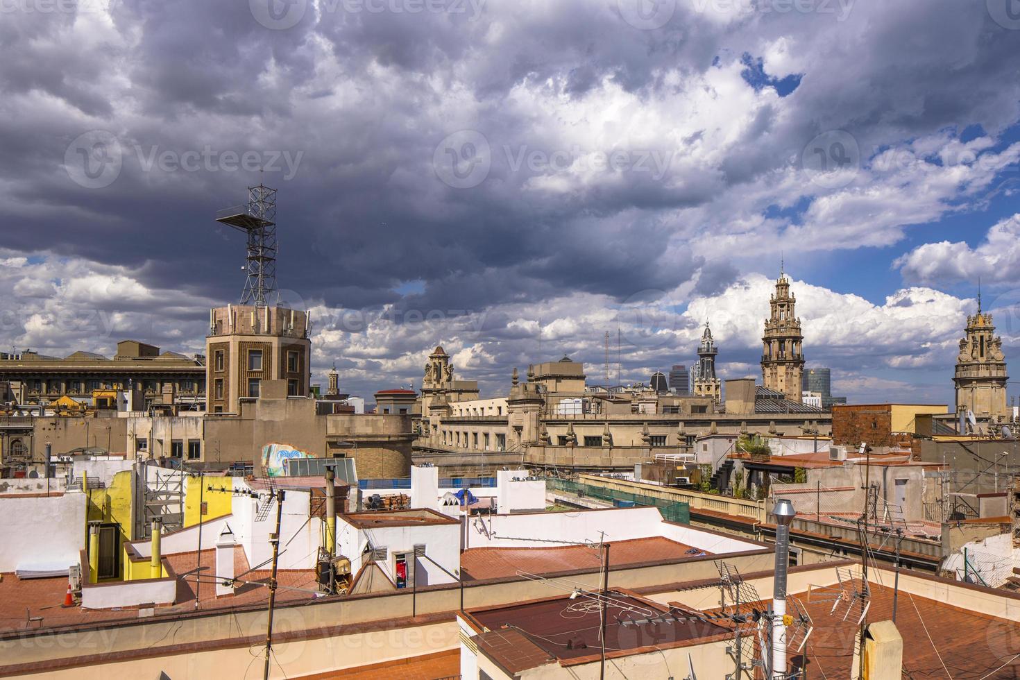 ver terminado Barcelona tejados y horizonte foto