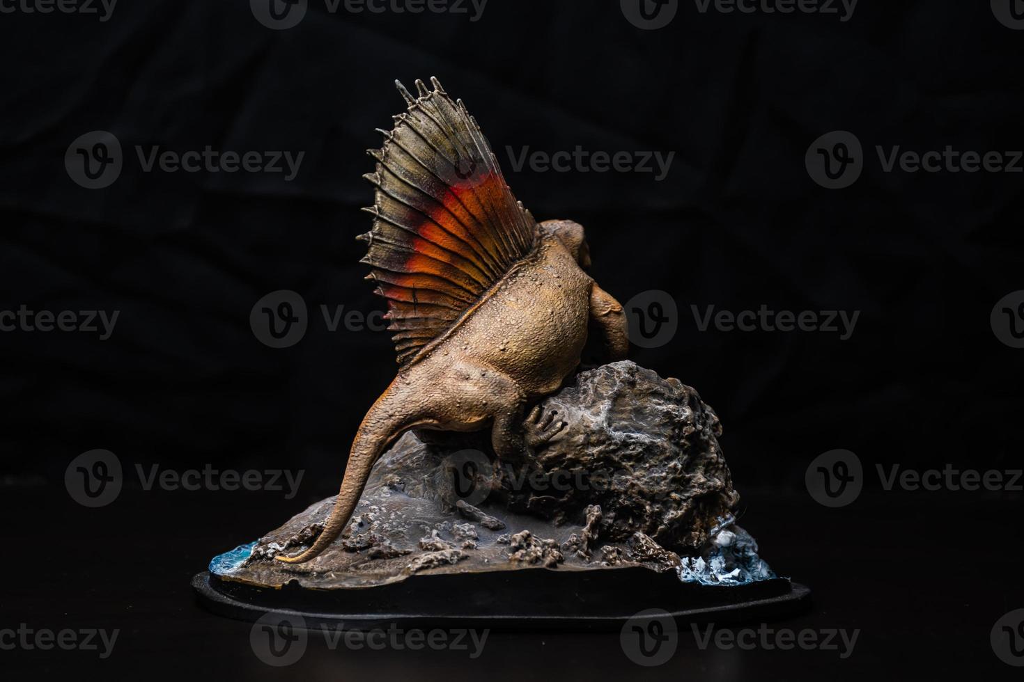 Dimetrodon dinosaur in the dark 21866308 Stock Photo at Vecteezy