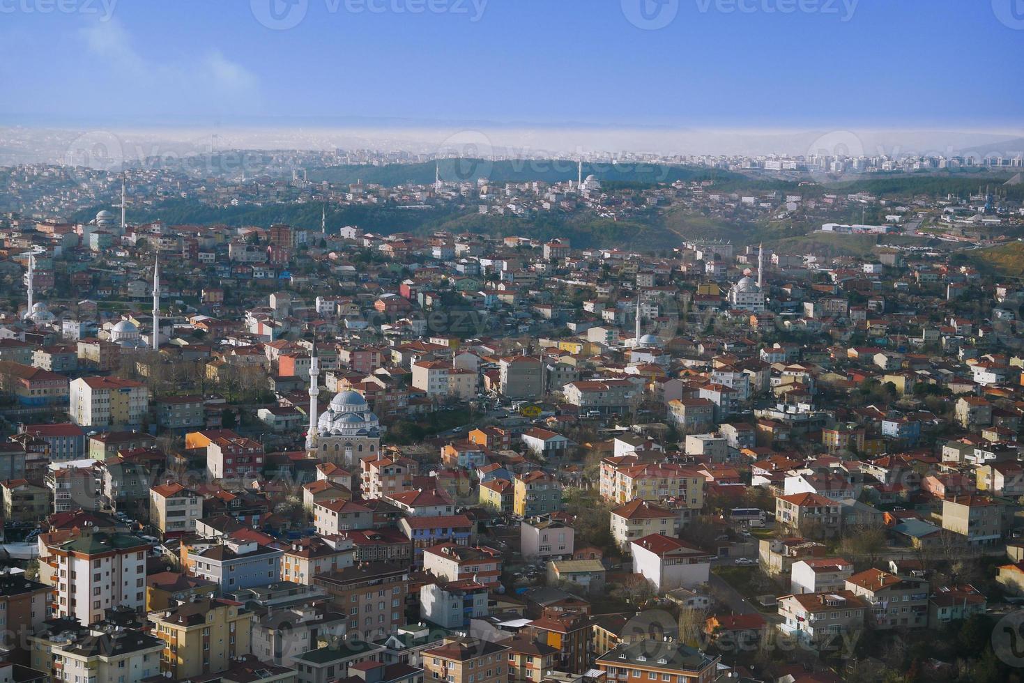 alto ángulo ver de residencias edificios en Estanbul ciudad foto