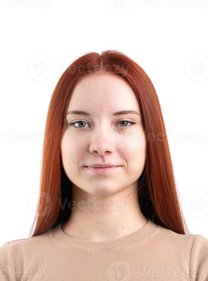 biométrico pasaporte foto de atractivo femenino, natural Mira sano piel