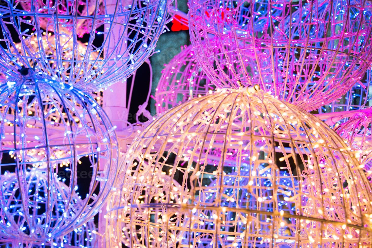 Decorating Light Balls photo