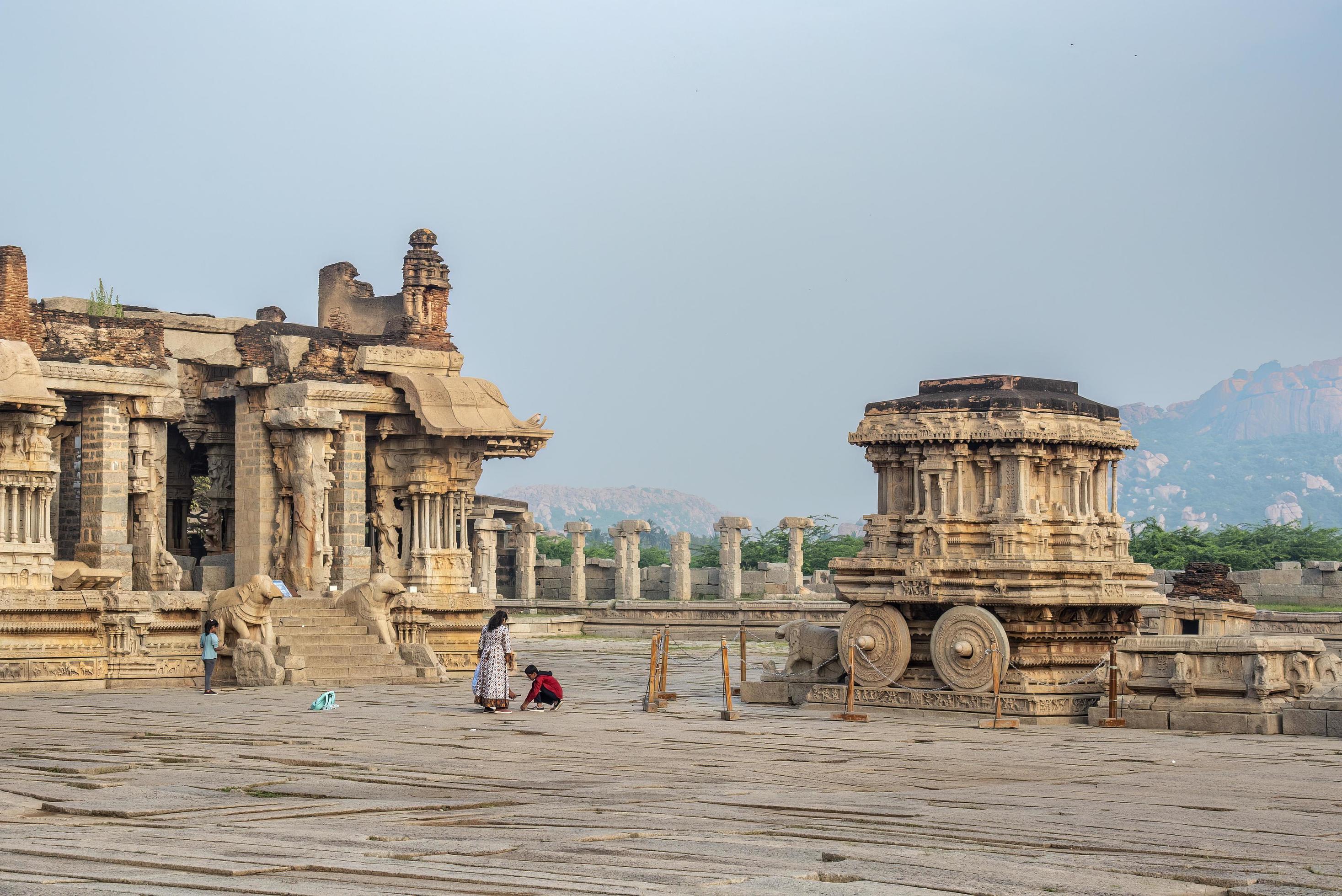 9 Must Visit Sites in the Hampi Ruins