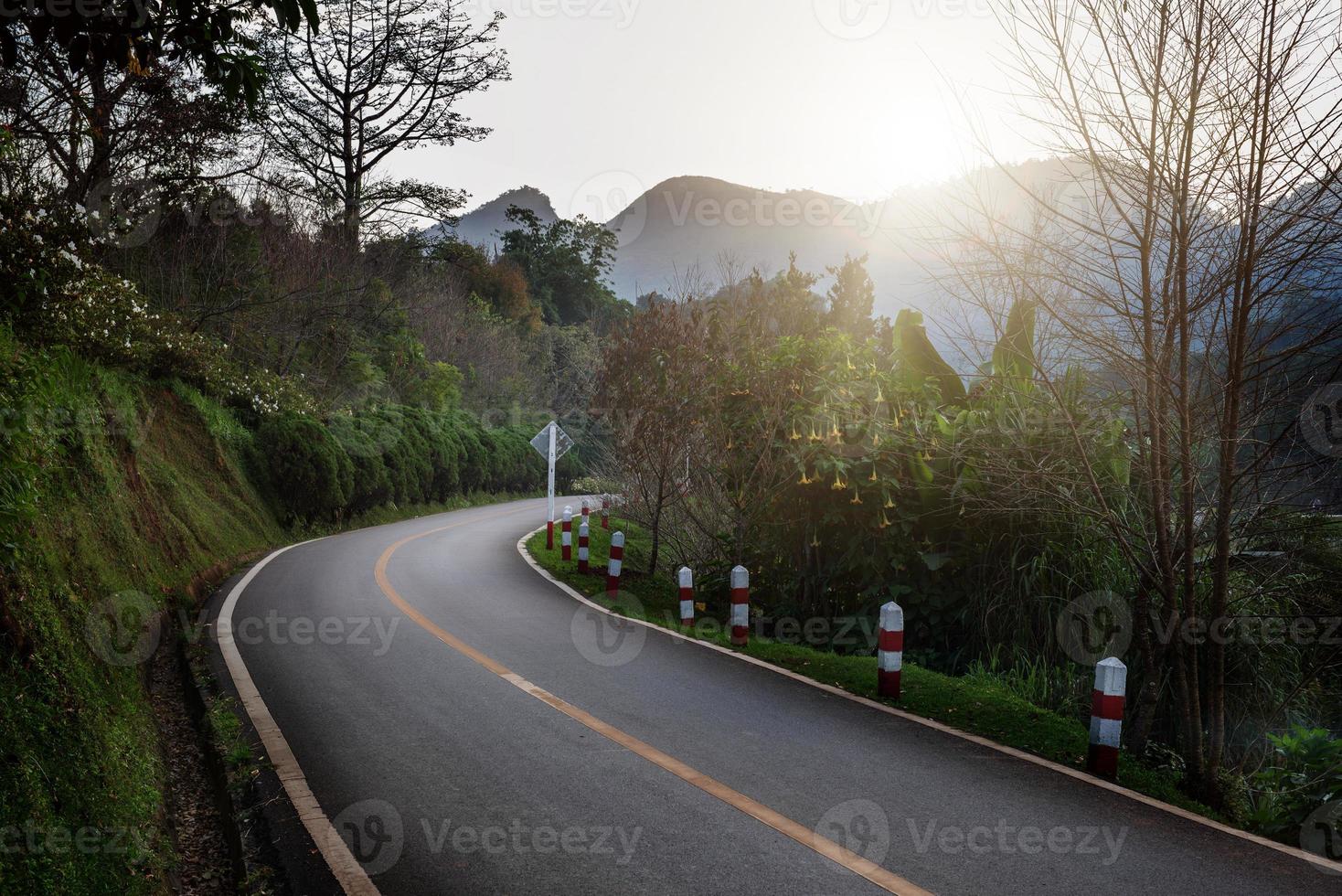 el ruta fuera de el país foto