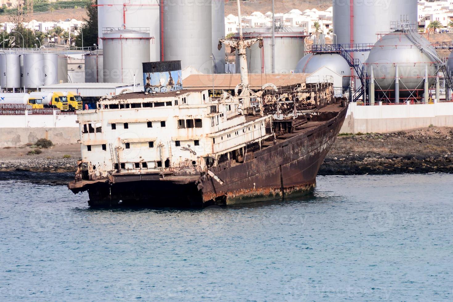 Rusty abandoned ship photo