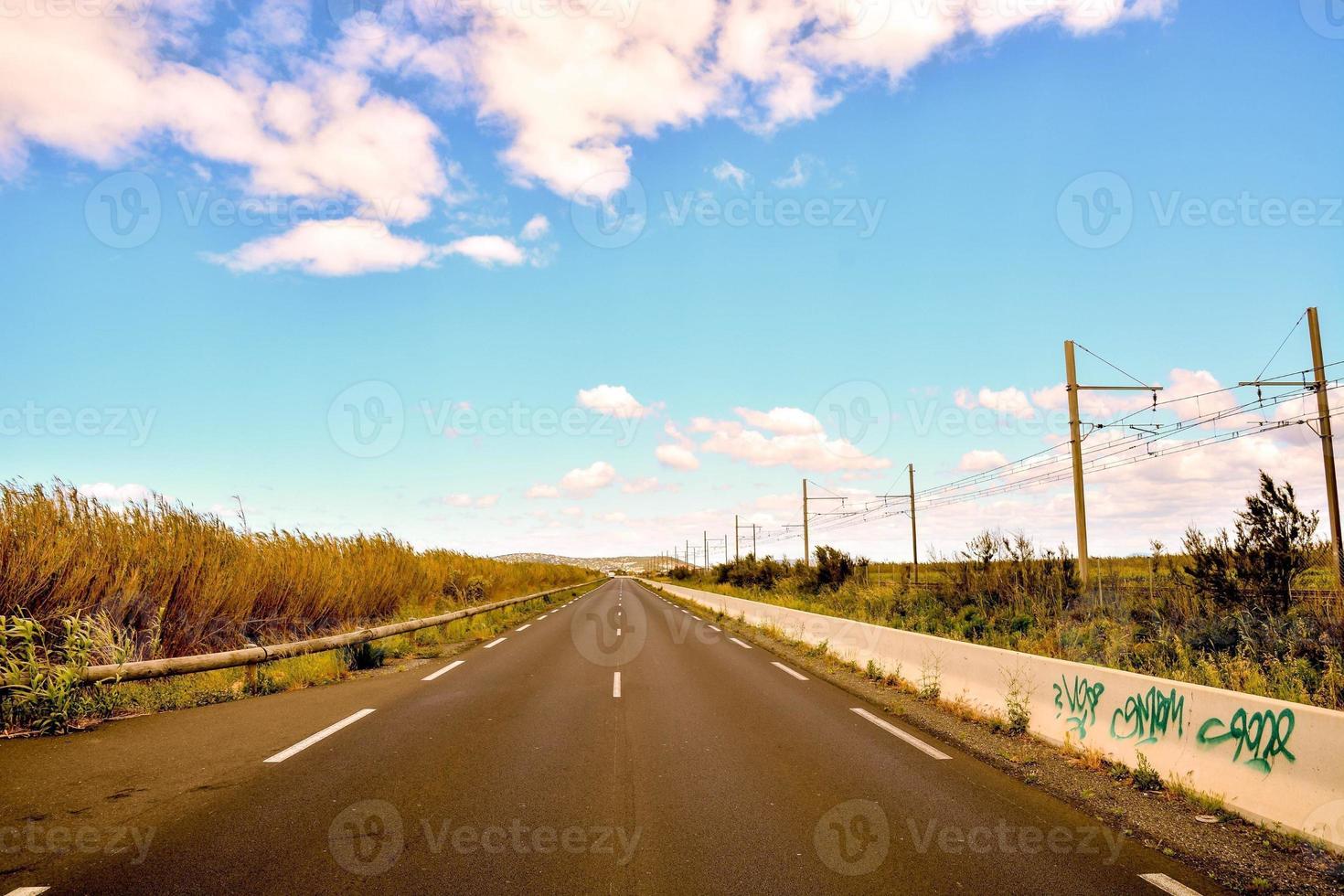 camino en el campo foto