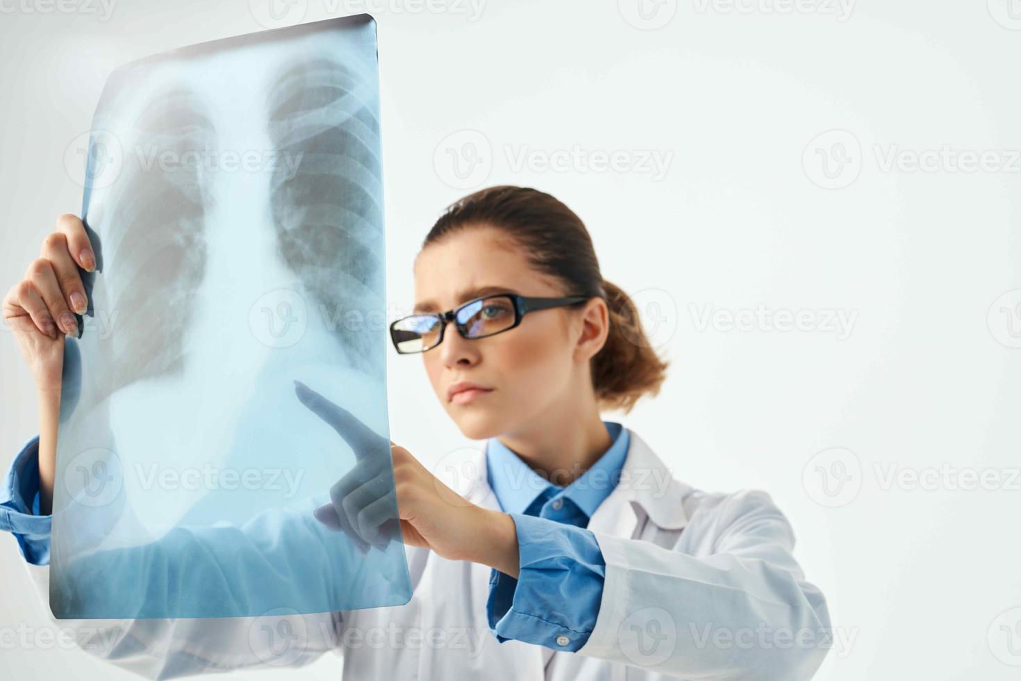 medical professional radiologist x-ray lung diagnostics photo