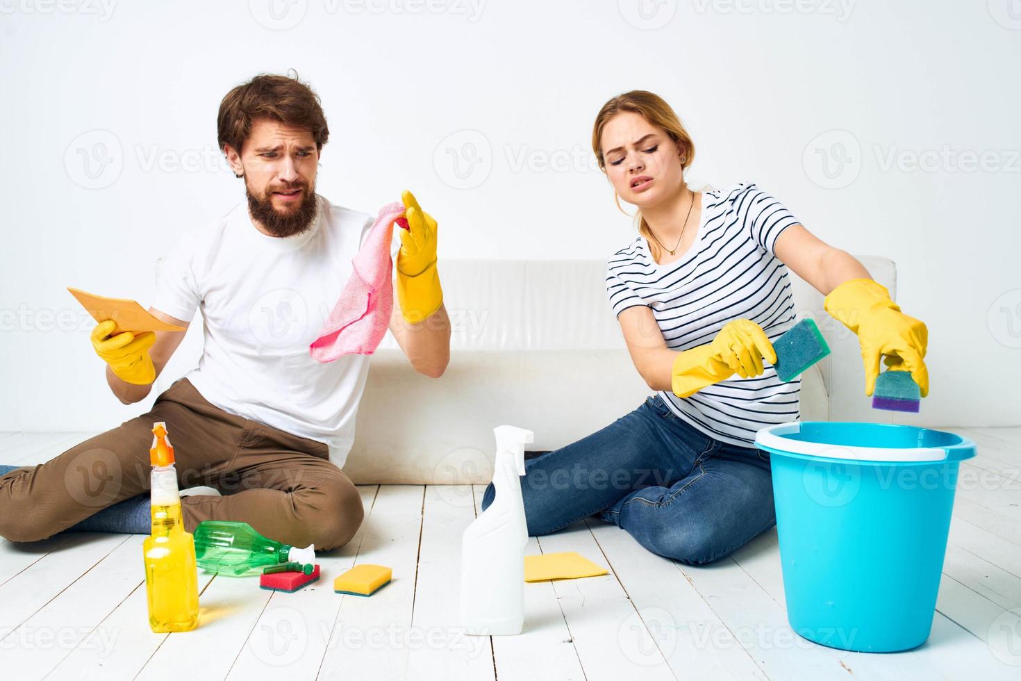 Married couple joint House cleaning service cleaning agent photo