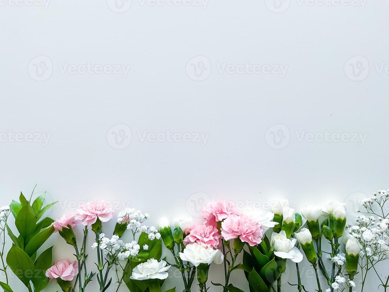 Close up photo of a bouquet of pink and white