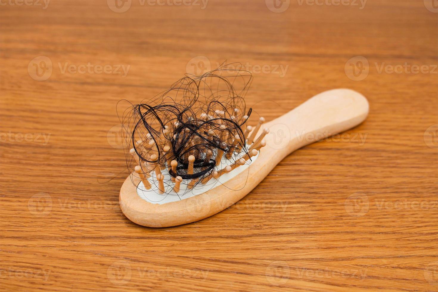 Fallen hair on the comb photo