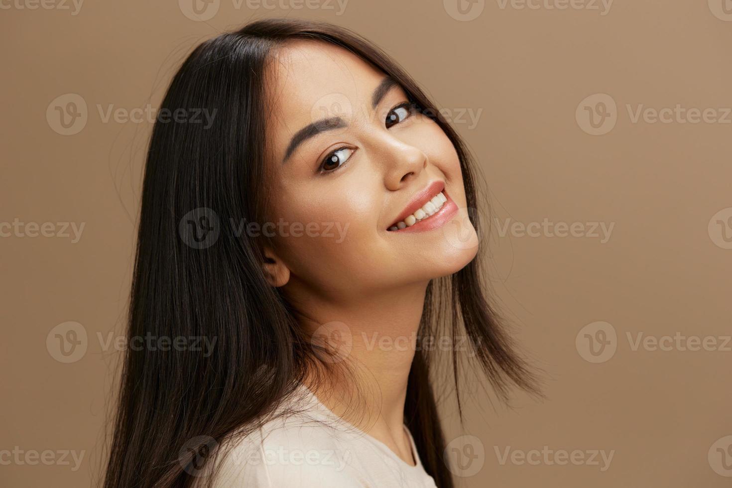 portrait woman t-shirt posing modern styles cosmetics Lifestyle photo