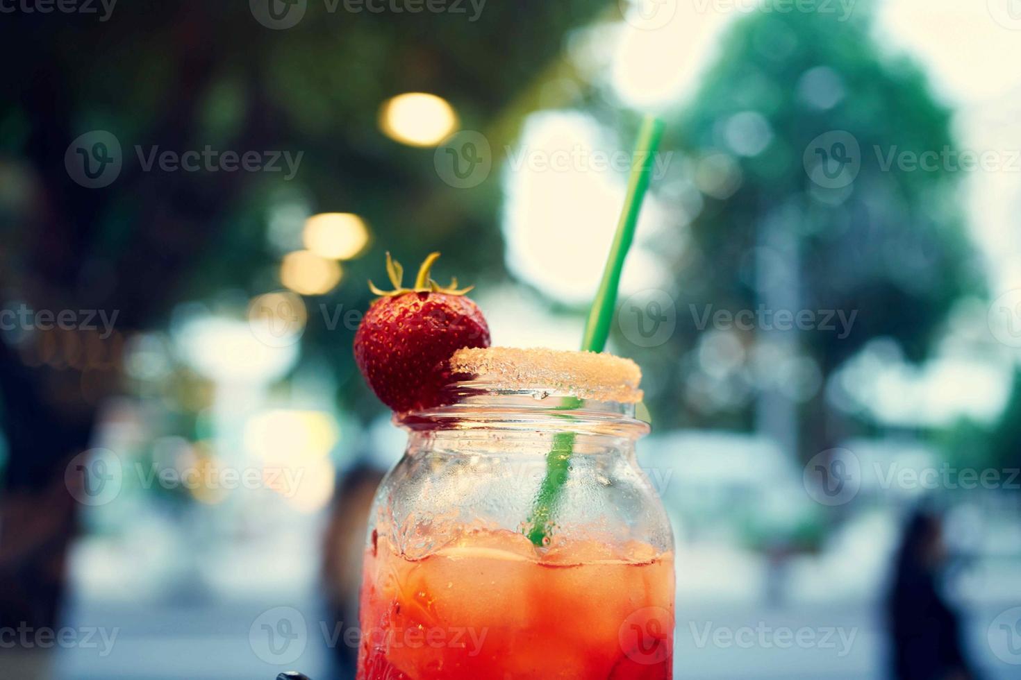 cóctel con un Paja de cerca ocio restaurante verano comunicación foto