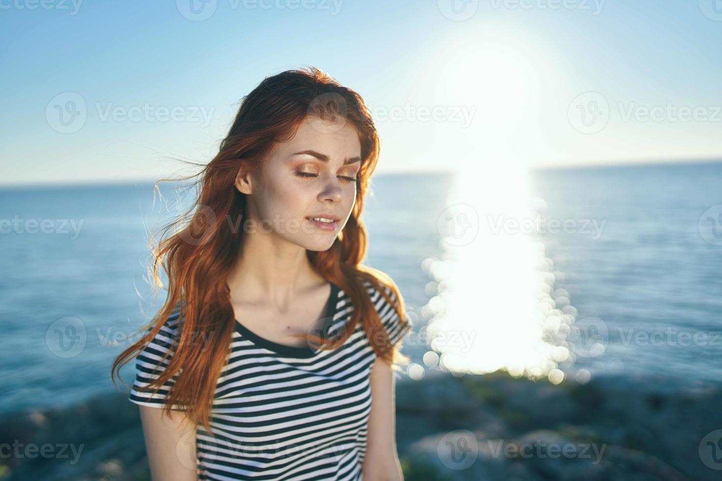 pretty woman outdoors fresh air landscape travel sun photo