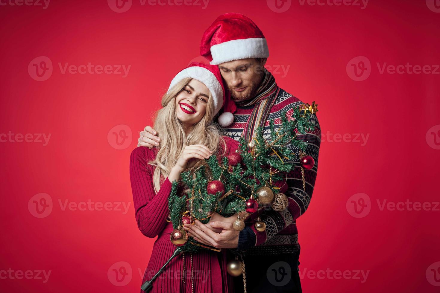 casado Pareja Navidad árbol juguetes decoración aislado antecedentes foto