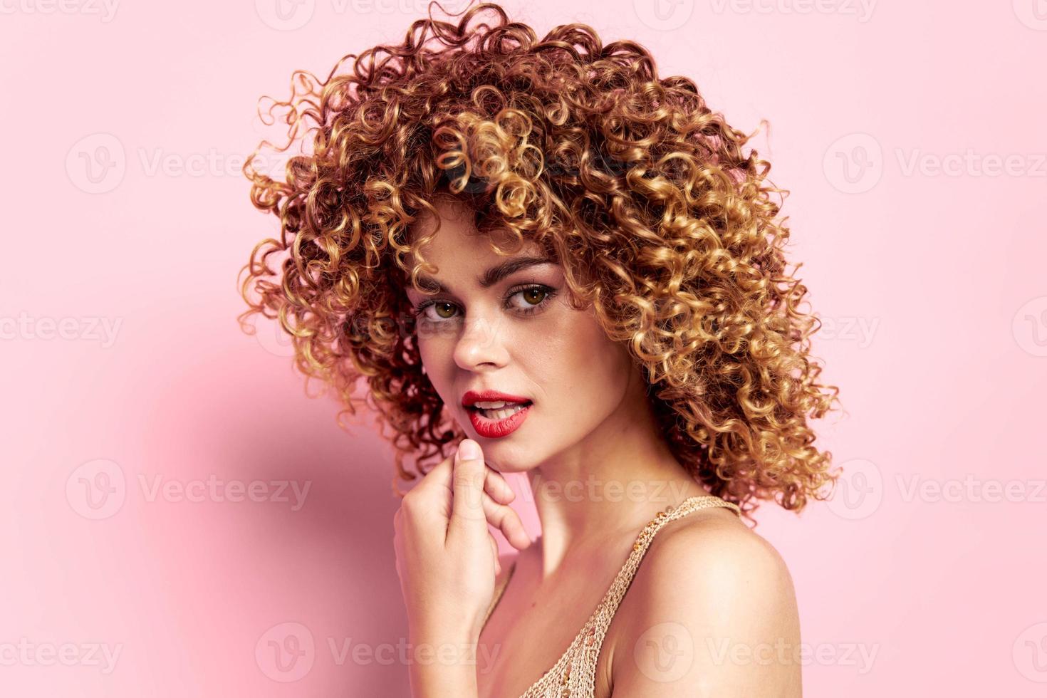 Model curly hair Charm of bright luxury makeup photo