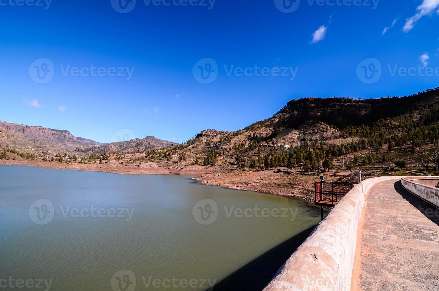 Scenic mountain view photo